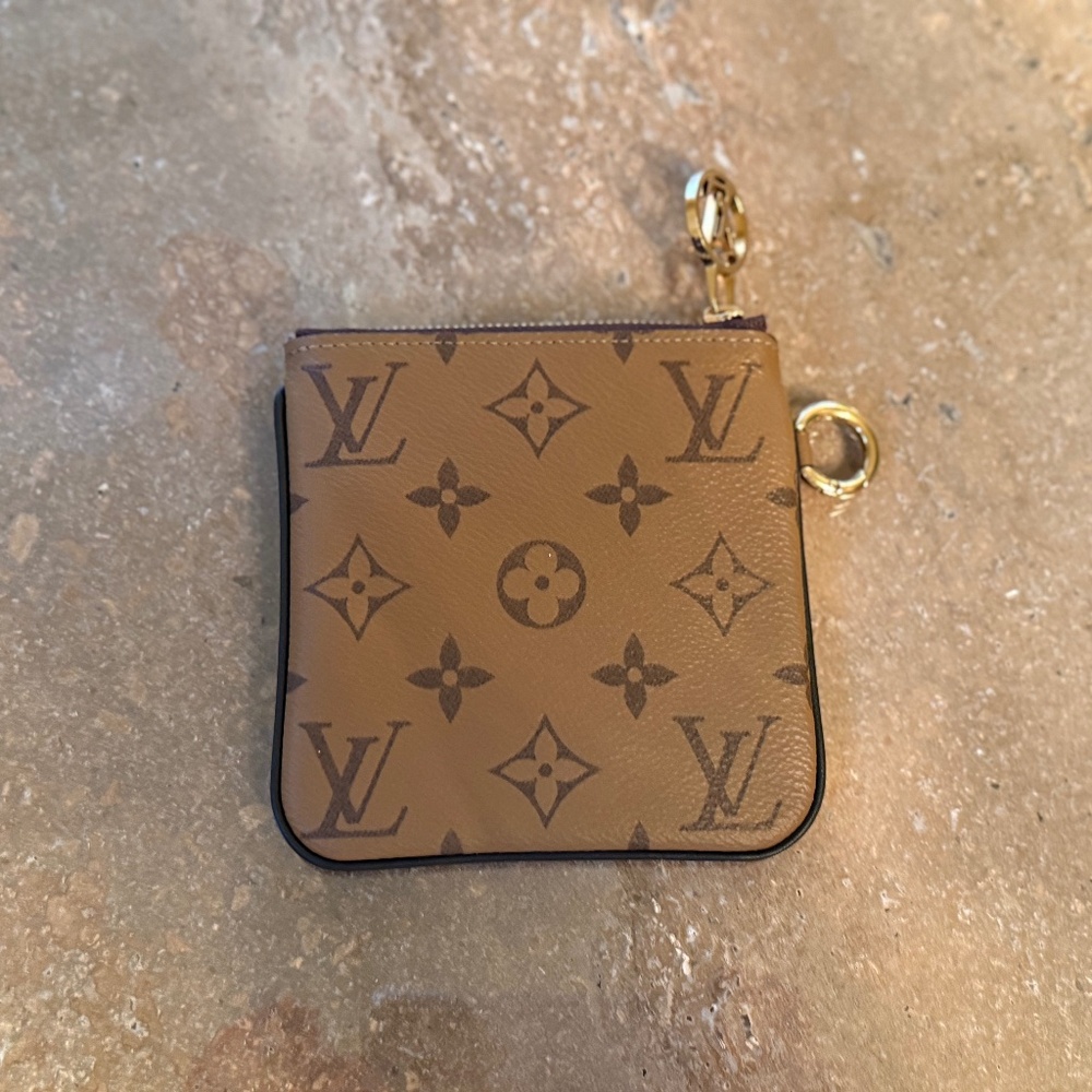 Louis Vuitton Trio Pouch - Picture 5 of 16